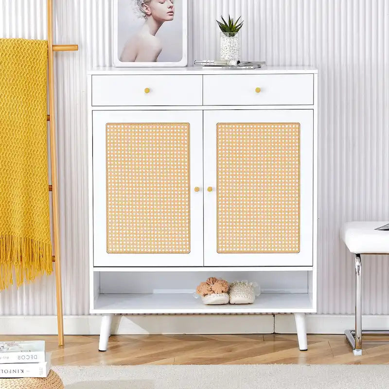 Meuble de rangement en rotin avec finition lisse en MDF — Chevet, entrée ou couloir