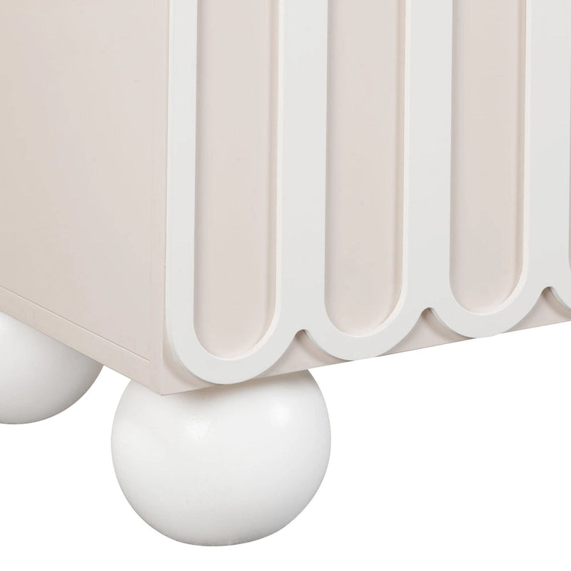 Bahut Taupe Motif avec 4 tiroirs, portes à fermeture amortie et pieds sphériques en bois
