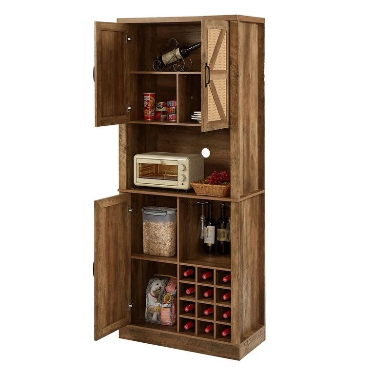 Meuble bar haut de ferme avec portes de grange en rotin et casier à vin