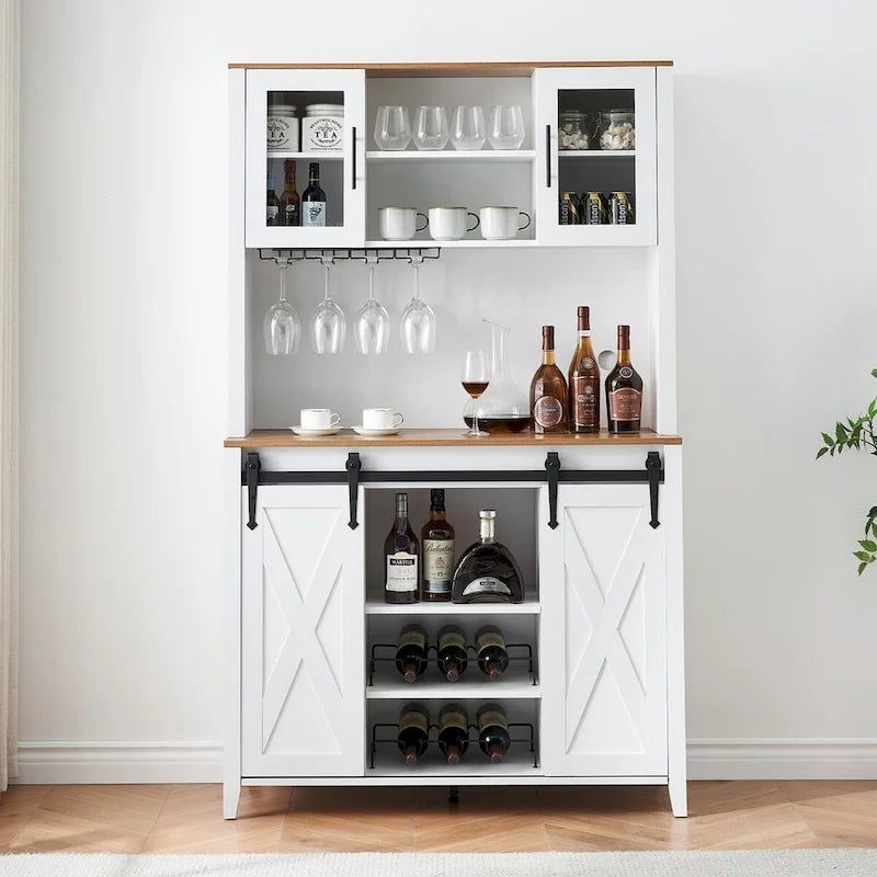 Meuble à vin de ferme avec porte coulissante, casier à vin, porte-verres et placards supérieurs