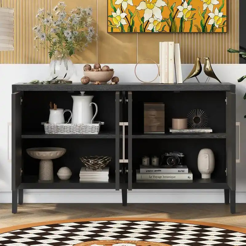 Buffet de style vintage avec poignées en métal et étagères réglables